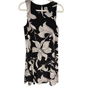Anne Klein Woman Size 8 Aline Dress Sleeveless Key Hole Back Fully Lined Classic